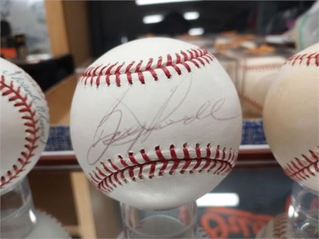 Rawlings MLB Baseball signed by Boog Powell